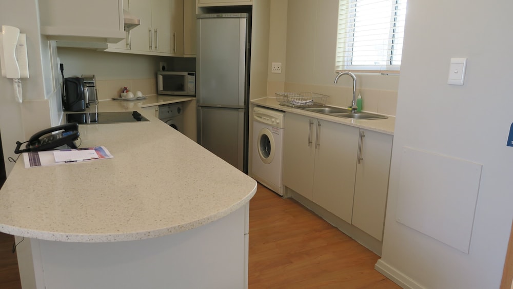 Standard Self Catering 2 bedroom Apartment - Photo 2