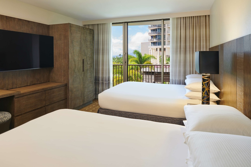 Suite, 1 Bedroom, Balcony, Partial Ocean View thumbnail 6