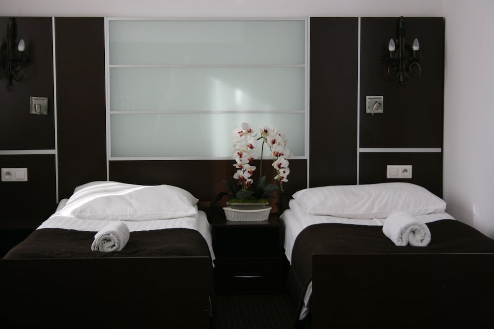 Classic Twin Room, Non Smoking, Private Bathroom