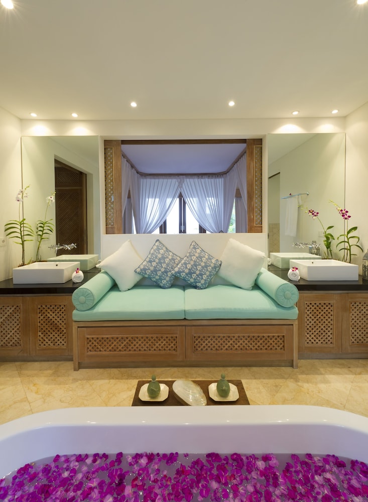 Luxury Villa, 6 Bedrooms, Sea View photo 3