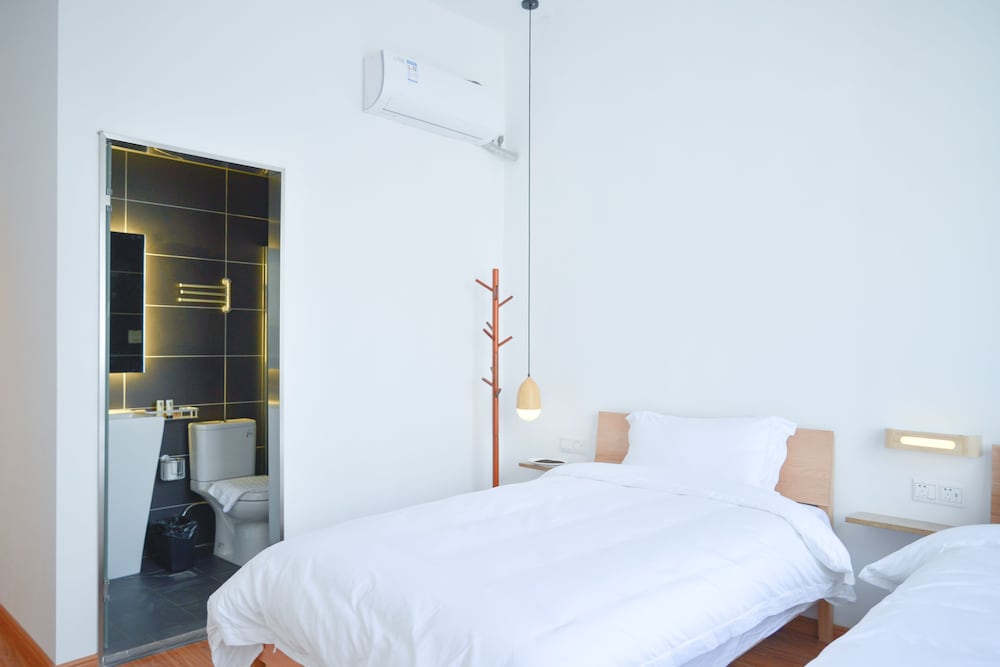 Comfort Double Room, Courtyard Area photo 3
