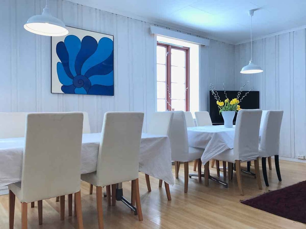 Economy Double Room, Shared Bathroom, Lake View photo 3