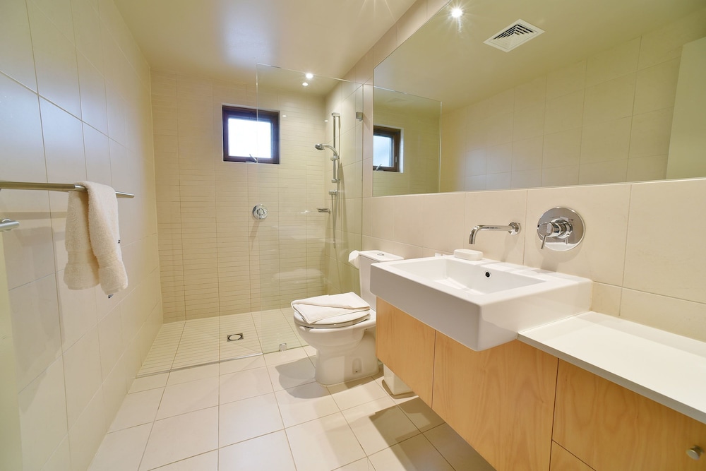 Superior Chalet, 4 Bedrooms, Mountain View, Mountainside photo 2