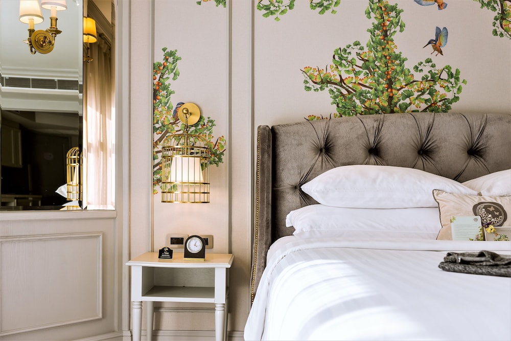 Premier Room
