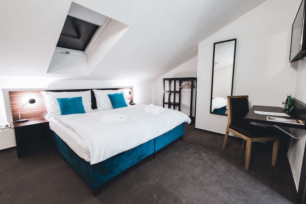 Economy Double Room photo 2
