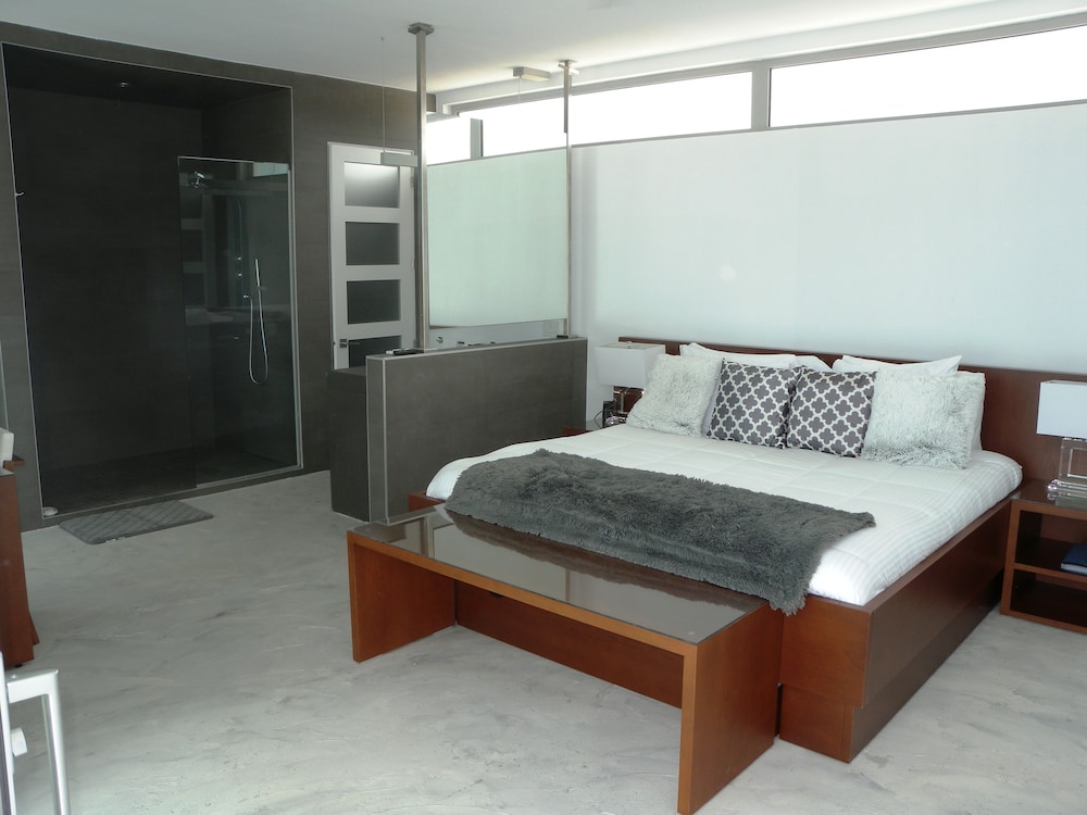 Luxury Villa, 2 Bedrooms, Beach View photo 1