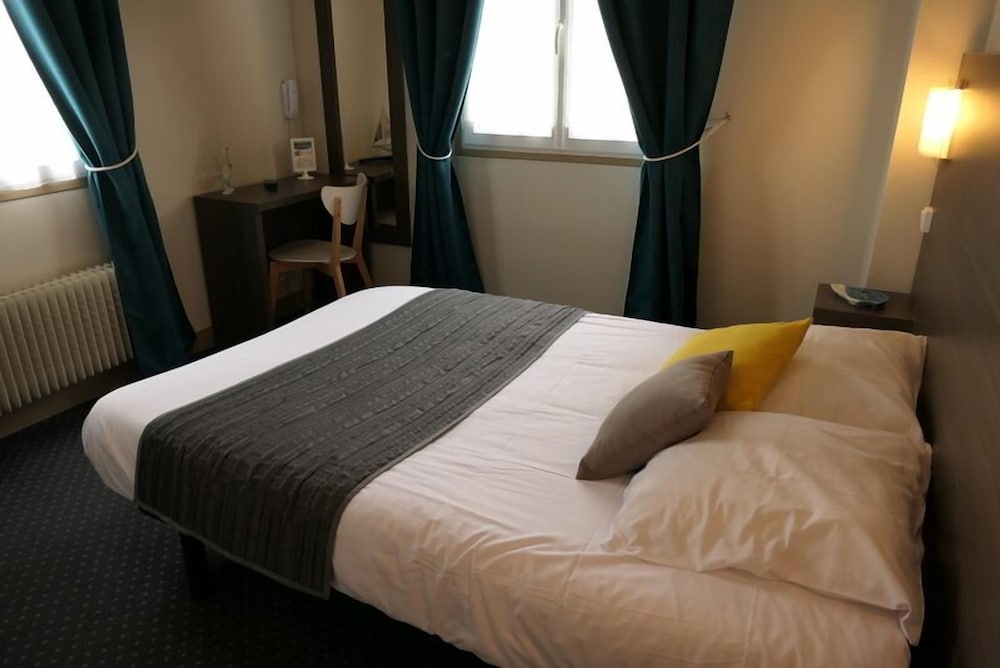 Standard Double Room photo 3