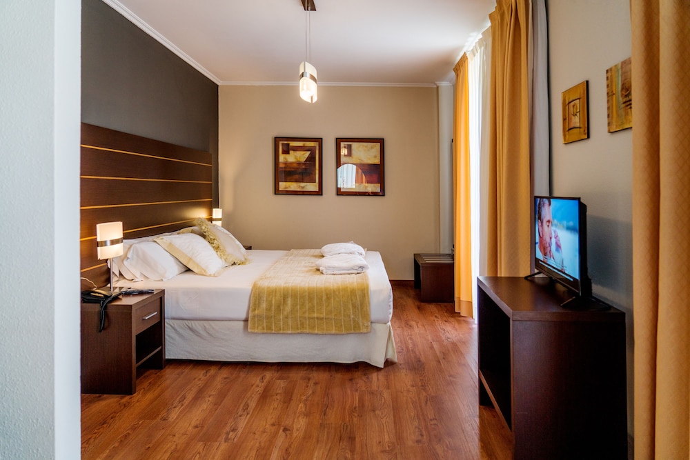 Suite with Lounge photo 2