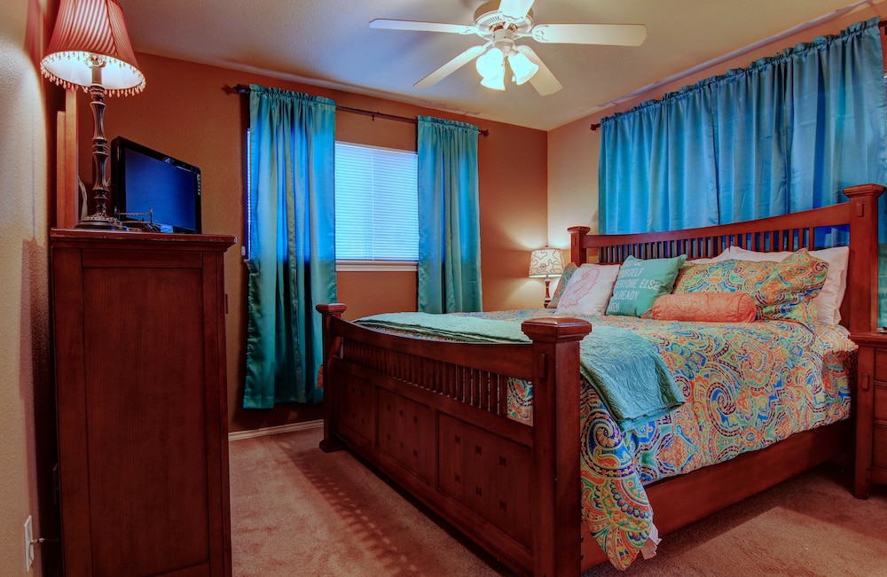 Condo, 4 Bedrooms
