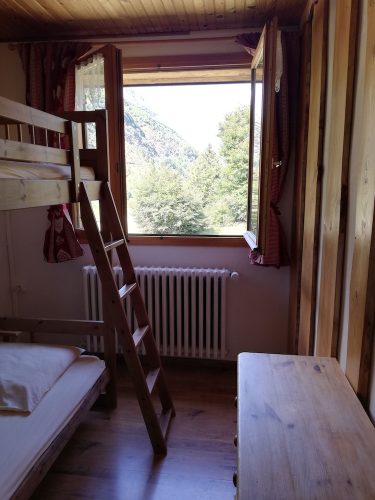 Basic Room, Shared Bathroom (2 pers) photo 2