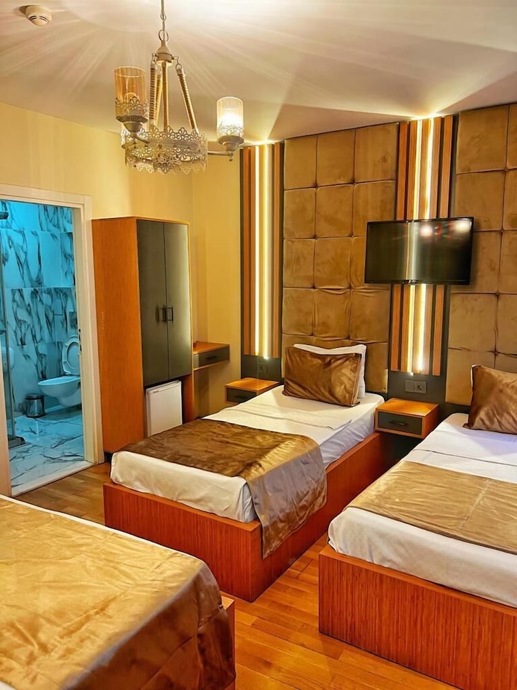 Standard Quadruple Room photo 2