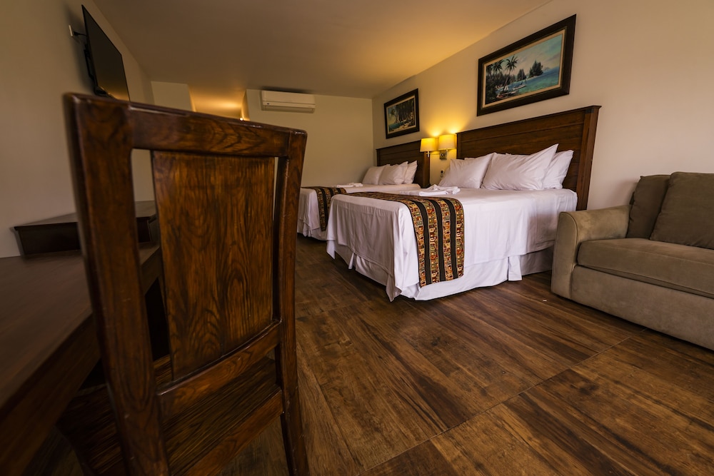 SUITE ZONA JARDINES CON 2 CAMAS QUEEN SIZE photo 1