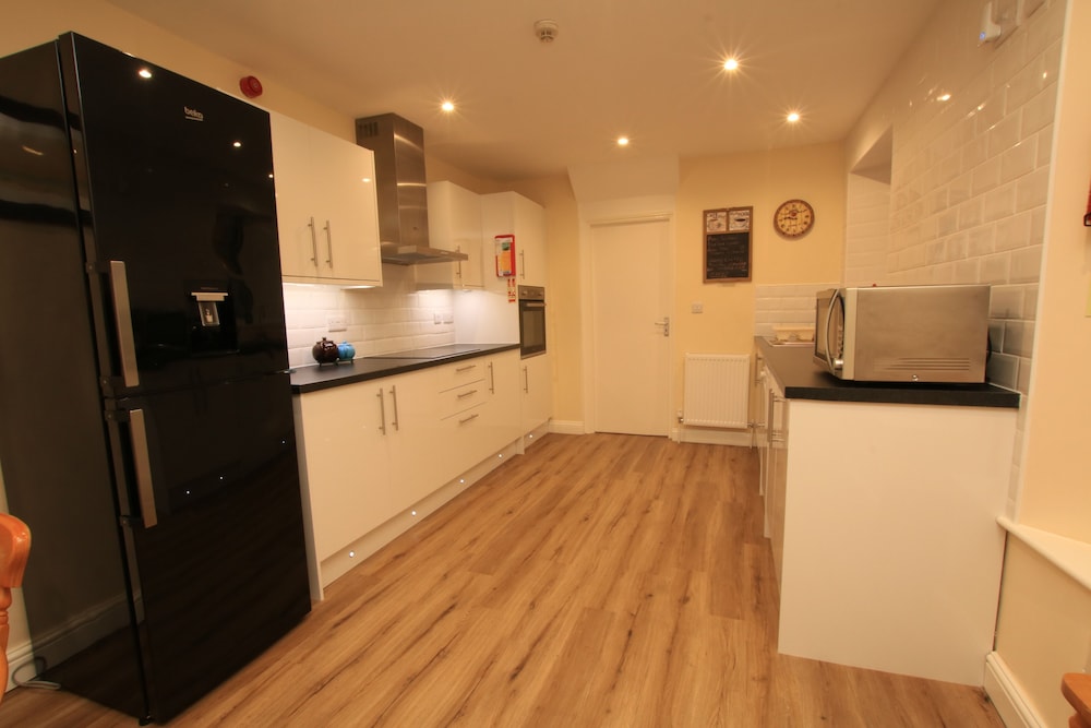 Superior Apartment, Ensuite, Partial Sea View (Garden Apartment)