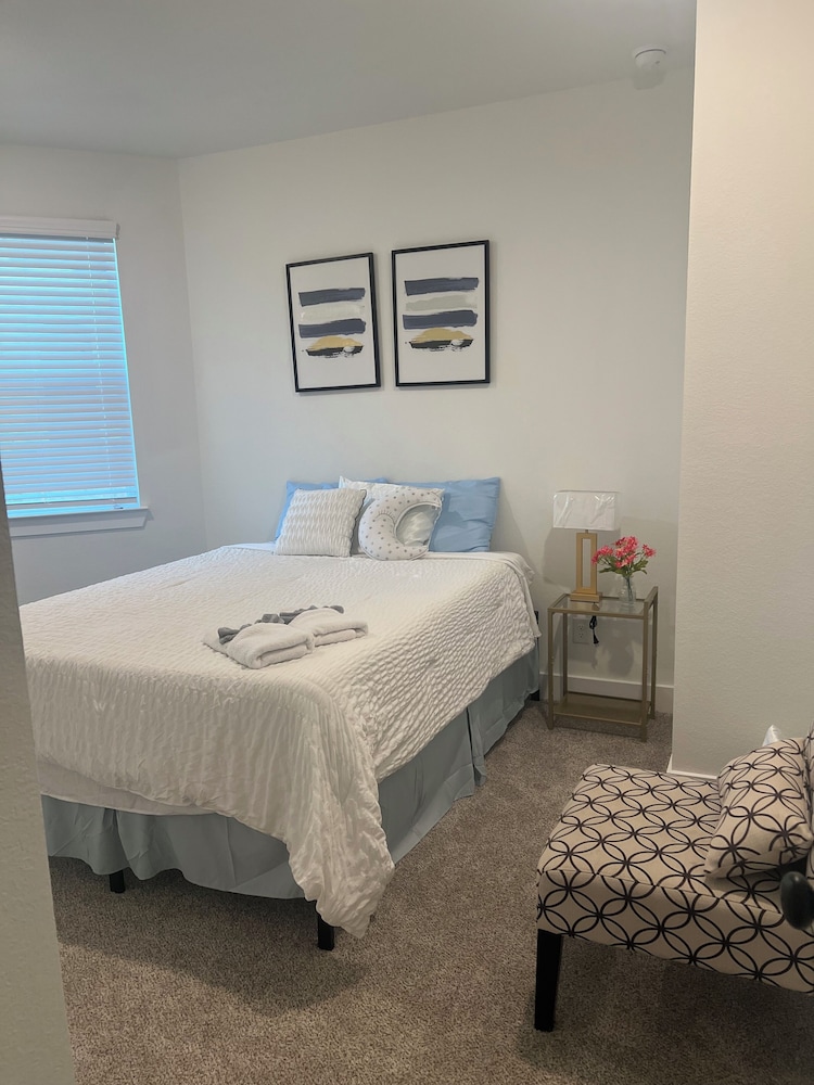 The Clement Chateau - Brand New Home, Billede 18