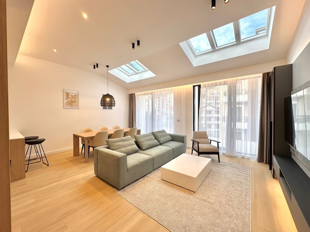 Premium Apartment