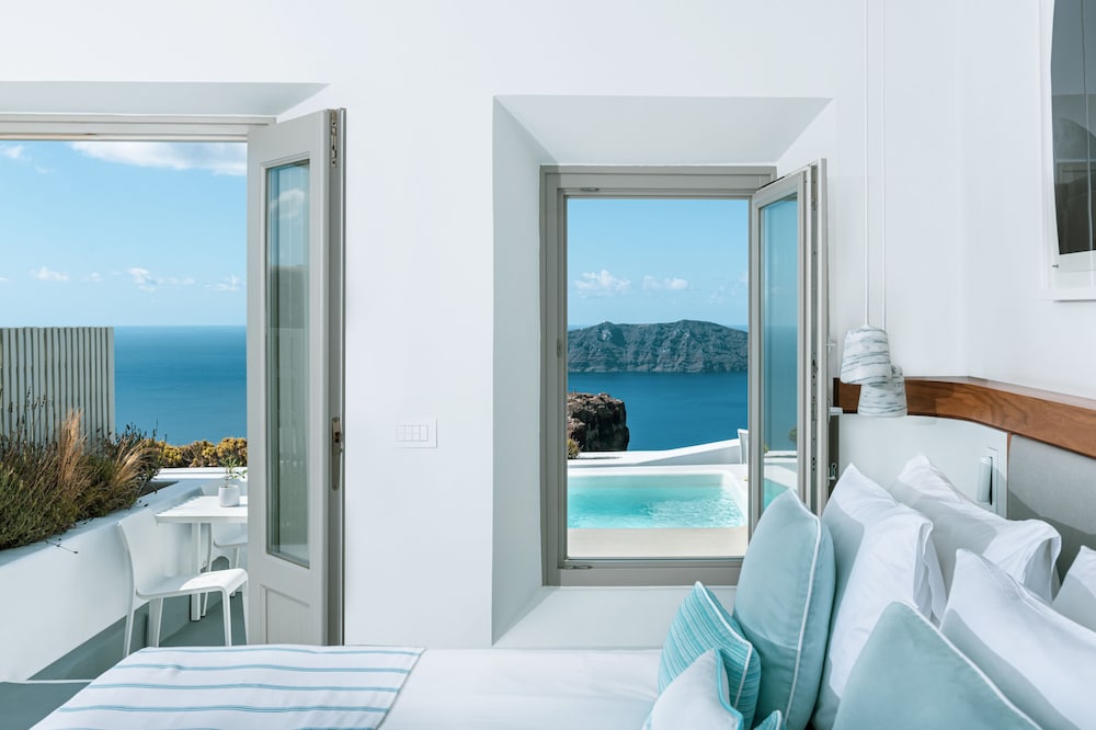 Deluxe Room (with Plunge Pool) - Photo 1