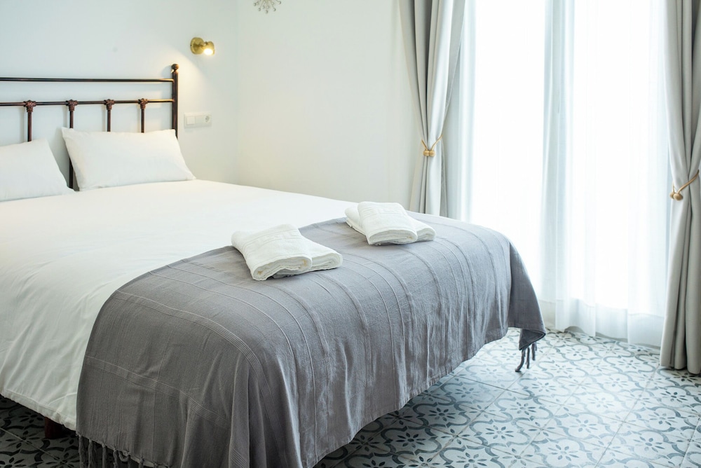 Deluxe Double Room, Balcony photo 2