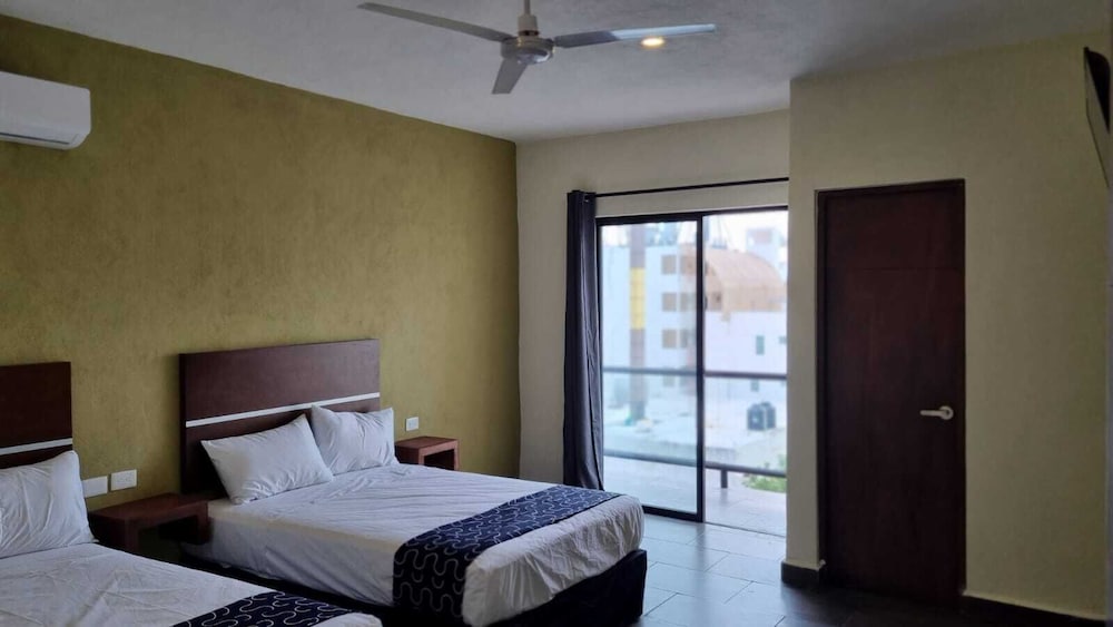 Deluxe Quadruple Room, 1 Bedroom, Partial Sea View photo 3