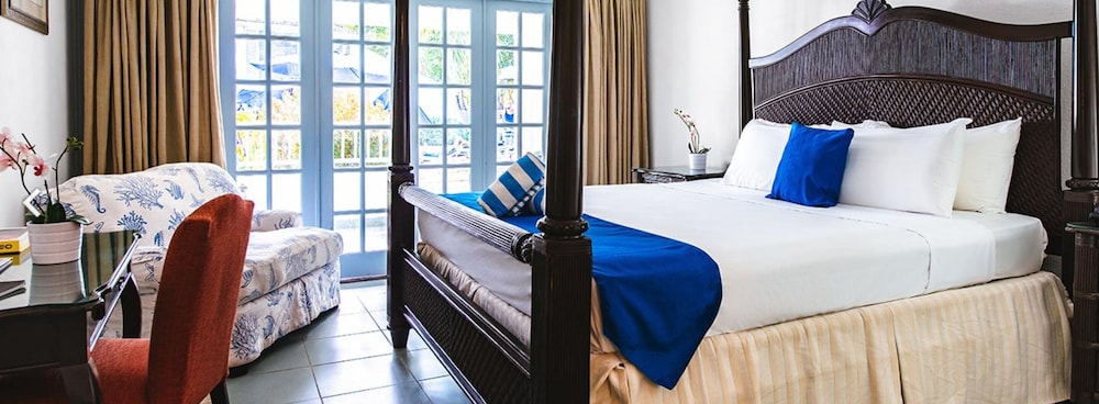 Deluxe Room, Courtyard View - Photo 2