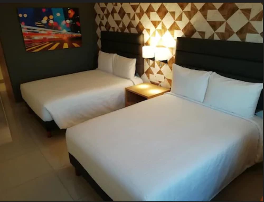 Executive Double Room, 2 Double Beds photo 2