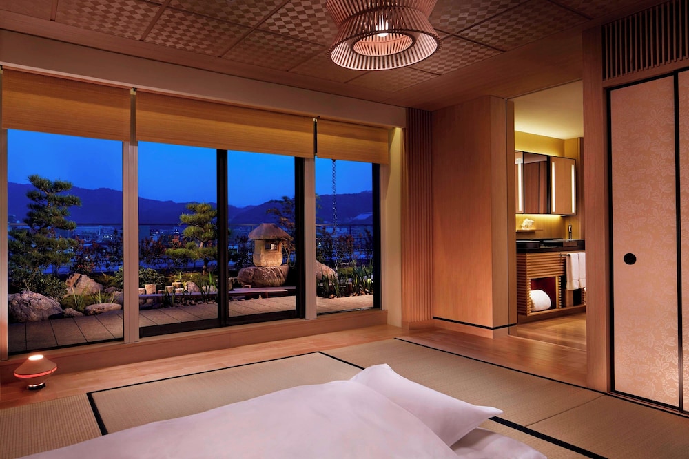 Suite, 2 Twin Beds, Garden View (Terrace)