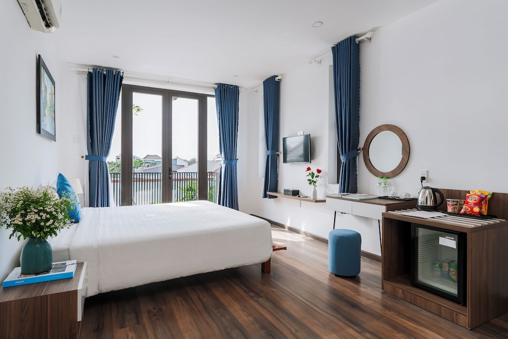 Deluxe Cityscape View Room - Photo 1