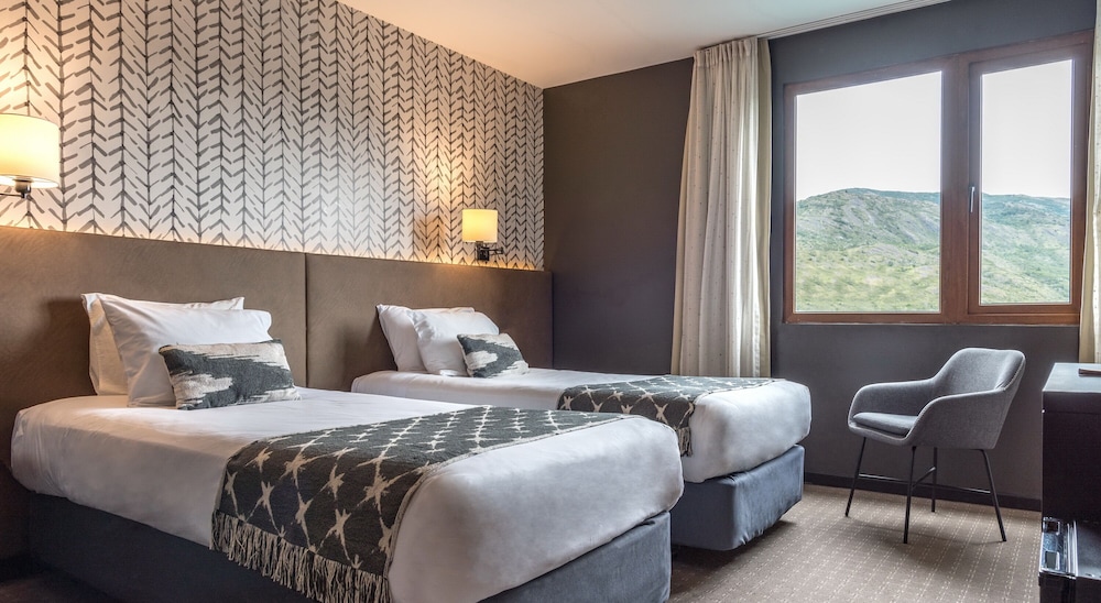 Standard Double or Twin Room photo 1