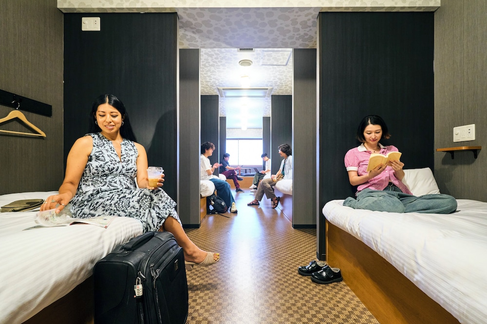 Standard Room for 6 People