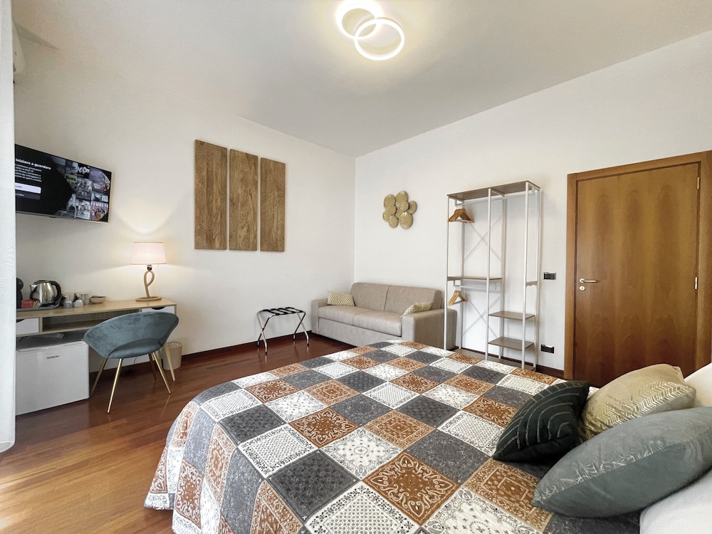 Comfort Quadruple Room - Photo 9