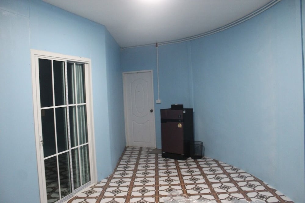 Family Room photo 3