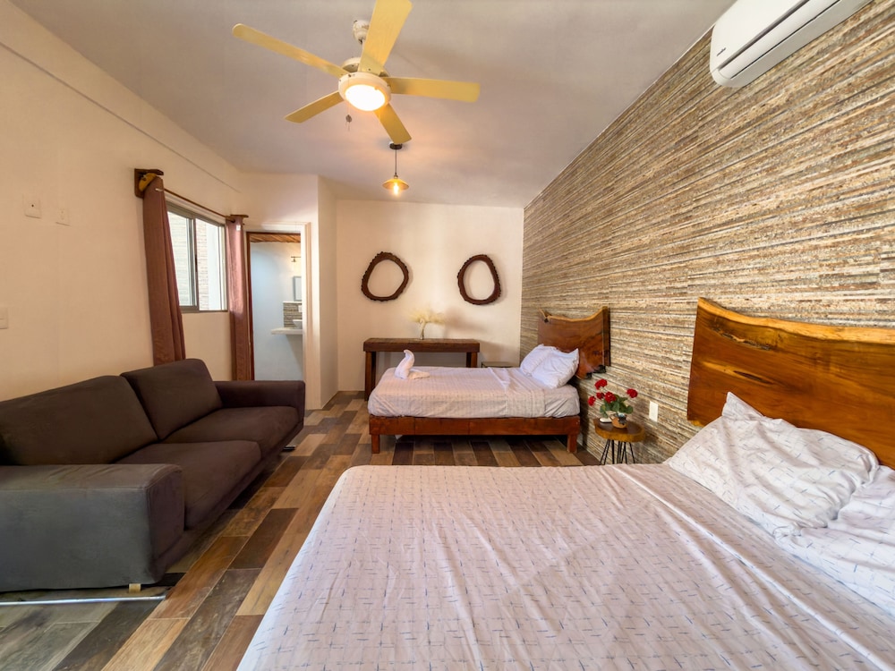 Deluxe Quadruple Room, Garden View