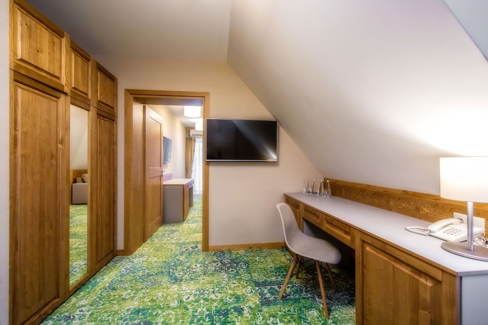 Apartment (201793383)