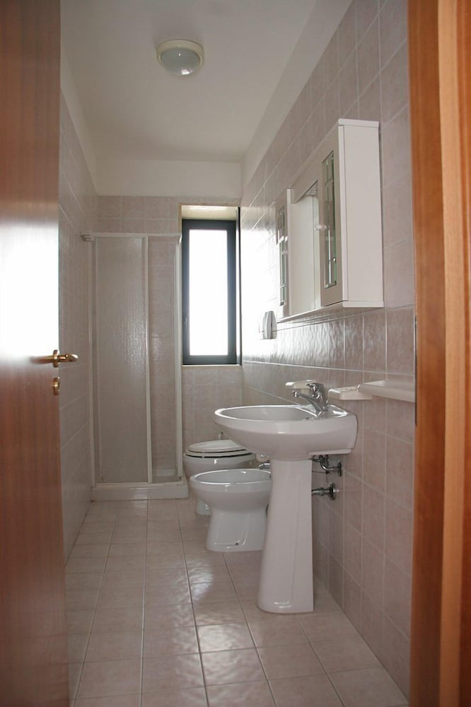 Apartment, 2 Bedrooms, Terrace photo 3