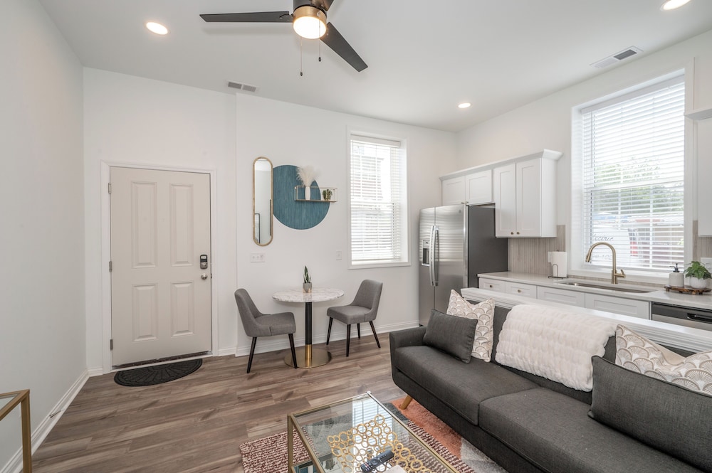 Condo, 1 Queen Bed, Kitchen, Garden View (Covington Charm 201 ) photo 1