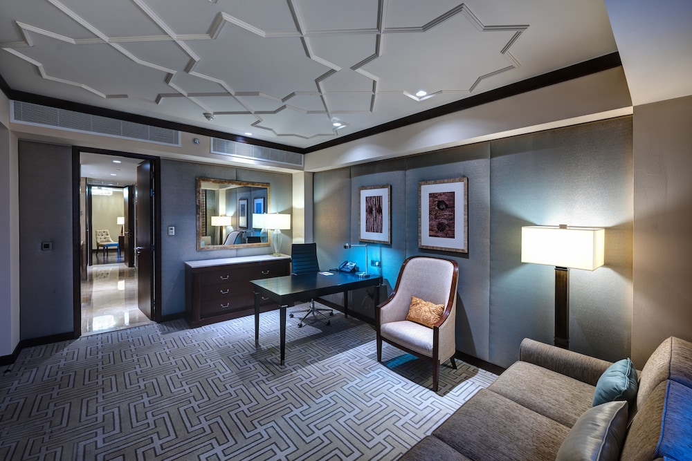 Royal Suite, Balcony photo 3