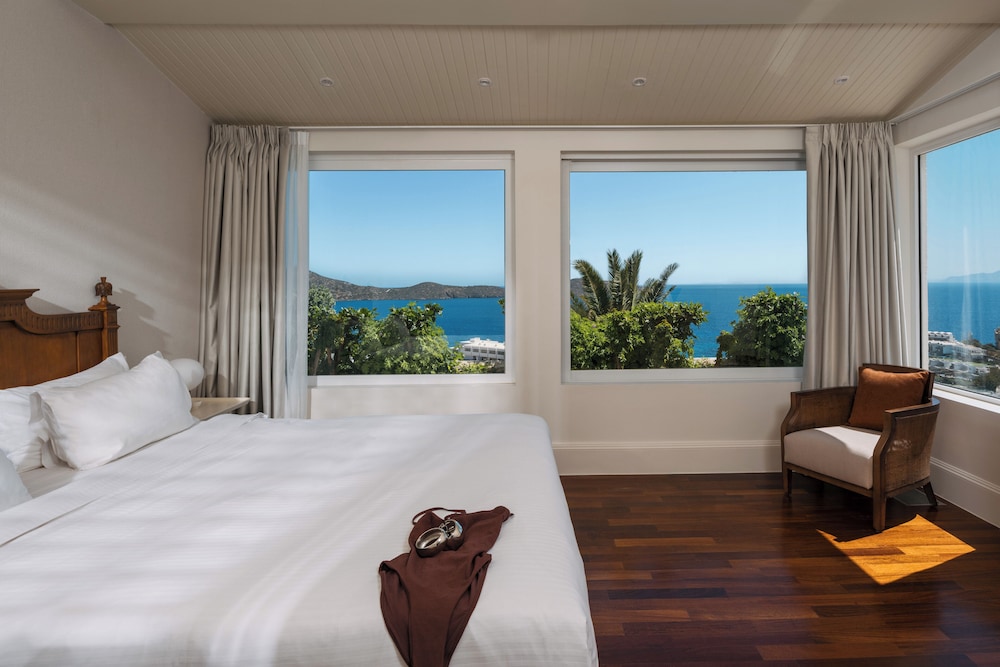 Three Bedroom Presidential Spa Villa, Private Pool, Sea View