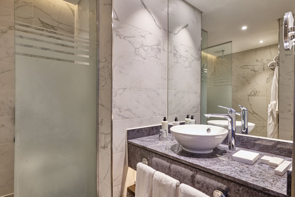1 Bedroom Suite Club Floor Arkan Plaza View - Photo 7
