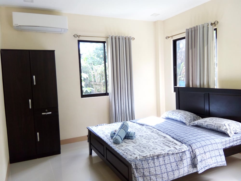 Deluxe Bungalow photo 3