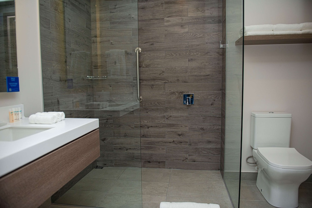 Junior Suite, 1 King Bed - Photo 14