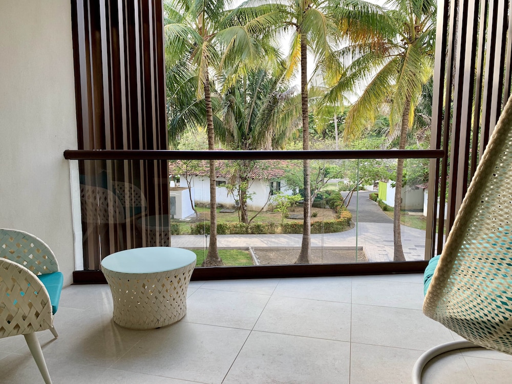 Junior Suite, 2 Queen Beds, Garden View photo 3