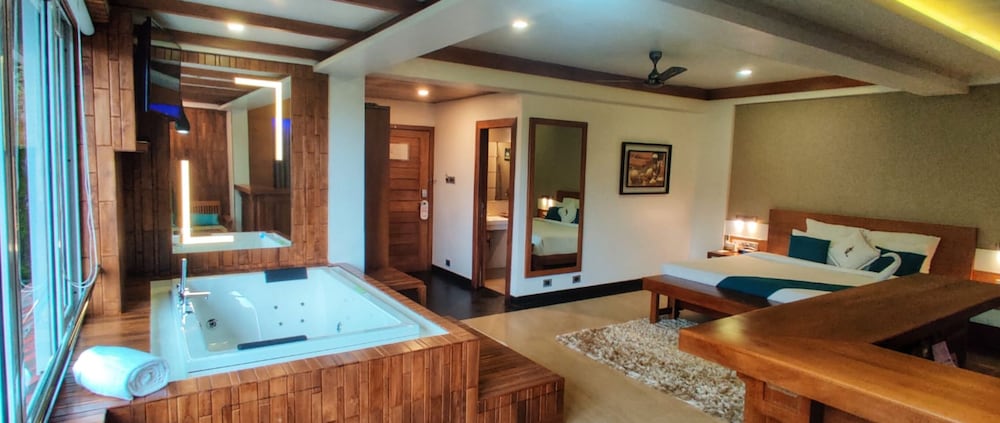 Honeymoon Studio Suite