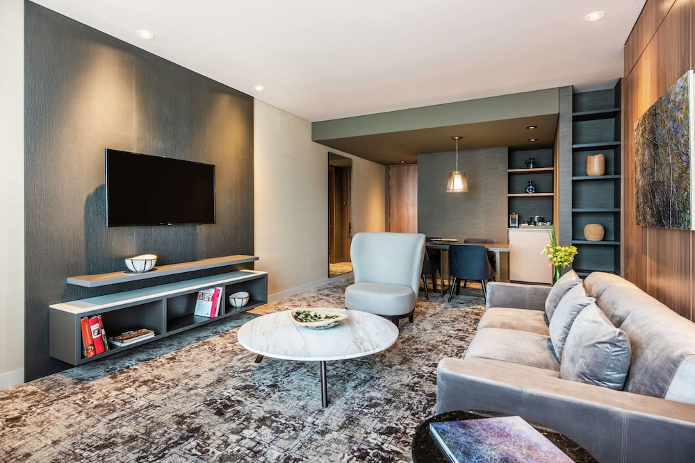 Suite, 1 Bedroom photo 3
