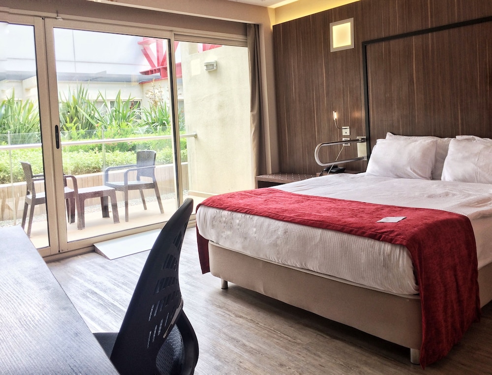 Room, 1 King Bed, Accessible, Non Smoking photo 3