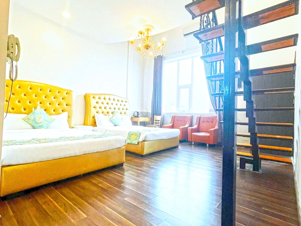 Family Room, City View