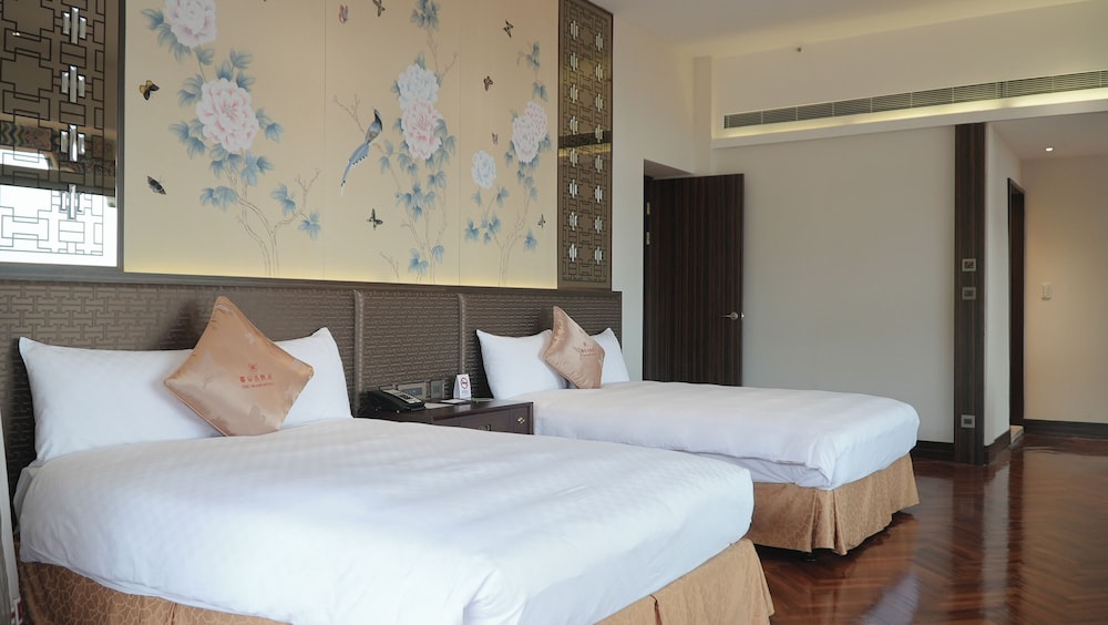 Corner Suite