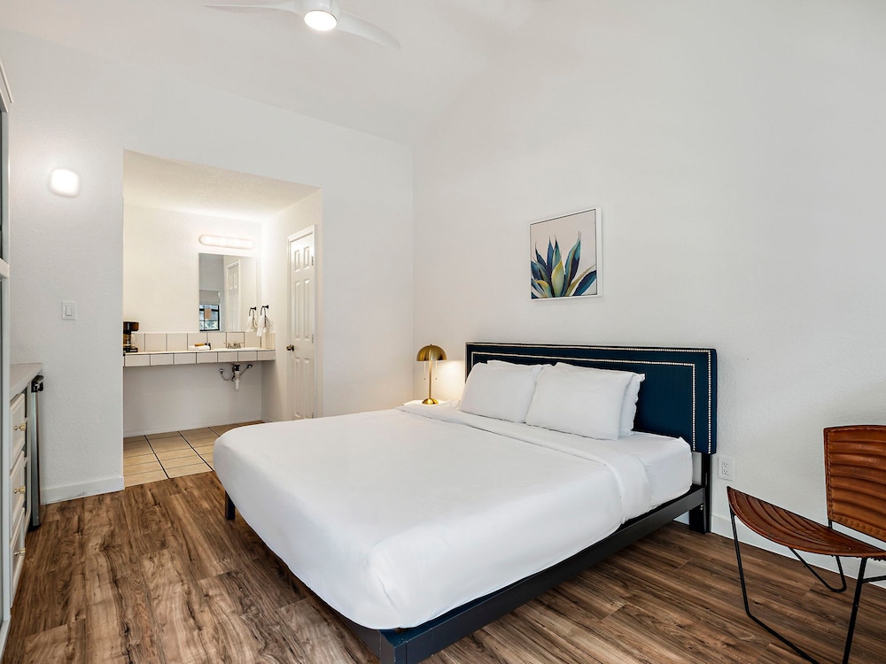 Deluxe Room, 1 Bedroom photo 1