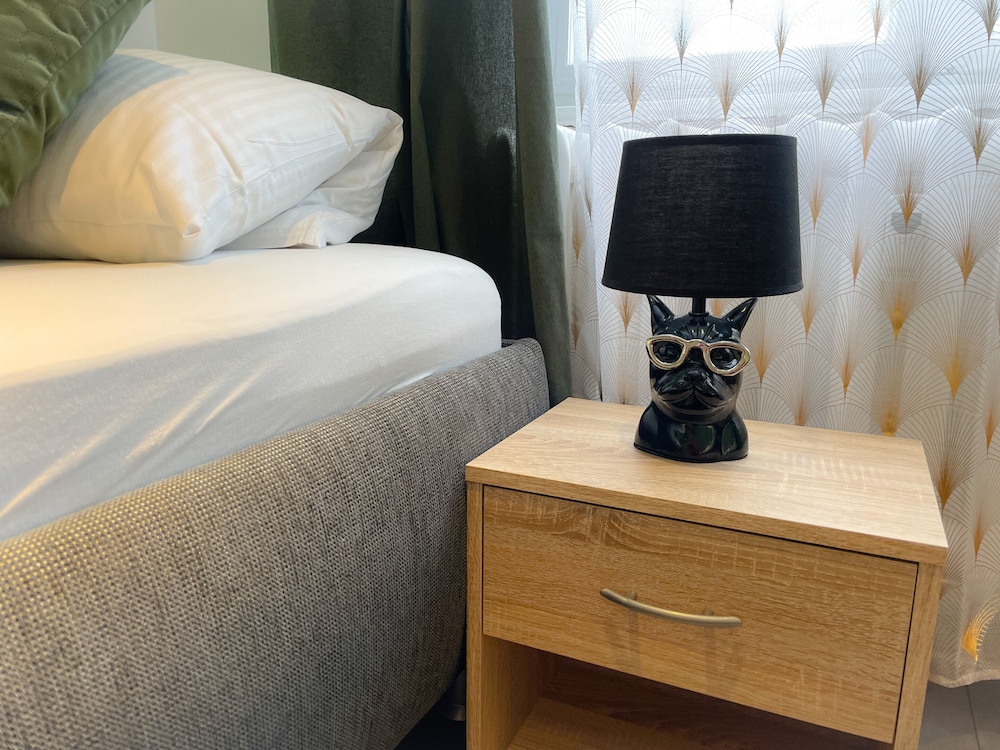 Superior Twin Room, Shared Bathroom - Photo 14
