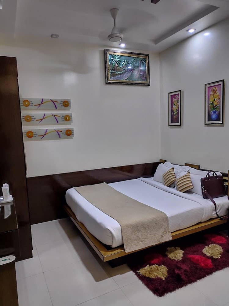 Luxury Room