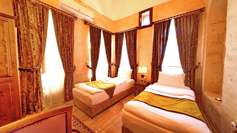 Deluxe Double or Twin Room - Photo 19