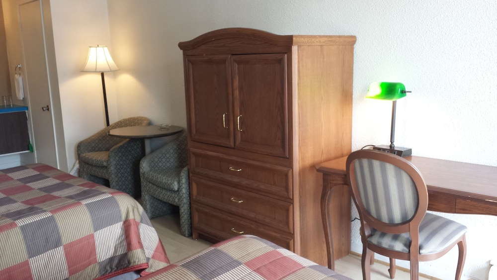 Superior Room, 2 Double Beds photo 3